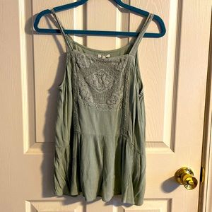 Green tank top size L.